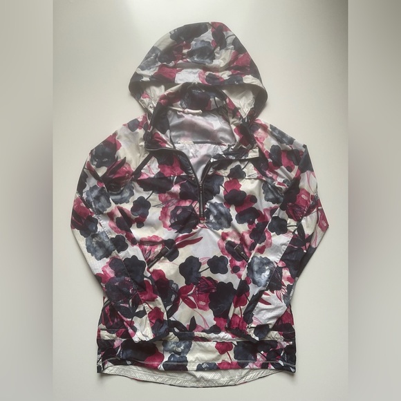 ⭐️ Host Pick ⭐️Lululemon Miss Misty Pullover - Picture 1 of 16